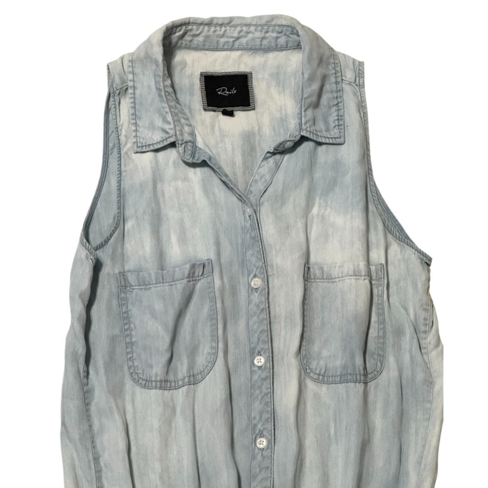 Rails Revolve Fiona Chambray Sleeveless Shorts Ro… - image 4